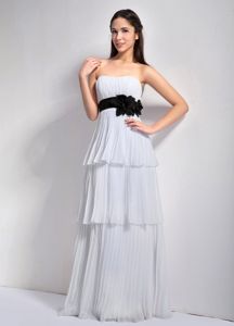 White Empire Strapless Floor-length Pleated Layered Dama Dresses