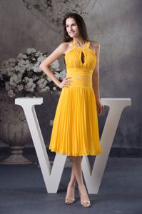 Hole in Bust Beading Ruched Yellow Pleated Short Dama Gowns