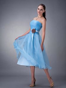 Baby Blue Tea-length Dama Dress for Quinceaneras with Handle Flower