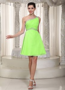 One Shoulder Beaded Spring Green Mini Quinceanera Dama Dress